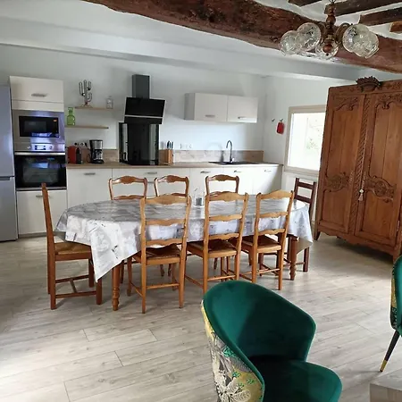 Maison Charmante à Avec Grand Jardin Hébergement de vacances Offranville