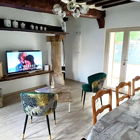 Maison Charmante A Avec Grand Jardin Nyaraló *