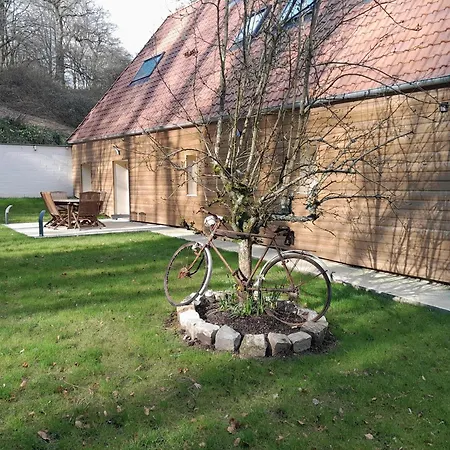 Hébergement de vacances Maison Charmante à Avec Grand Jardin Offranville