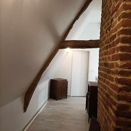 Maison Charmante A Avec Grand Jardin Nyaraló