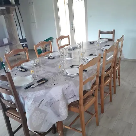 Holiday home Maison Charmante A Avec Grand Jardin