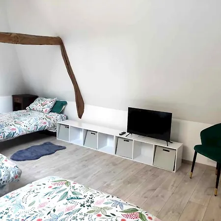 Maison Charmante A Avec Grand Jardin Nyaraló Offranville