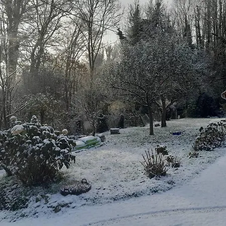 Maison Charmante à Avec Grand Jardin *