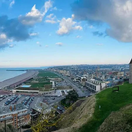 Hébergement de vacances Maison Charmante à Avec Grand Jardin Offranville