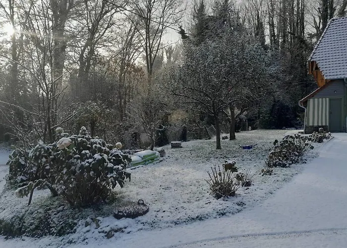 Maison Charmante A Avec Grand Jardin *