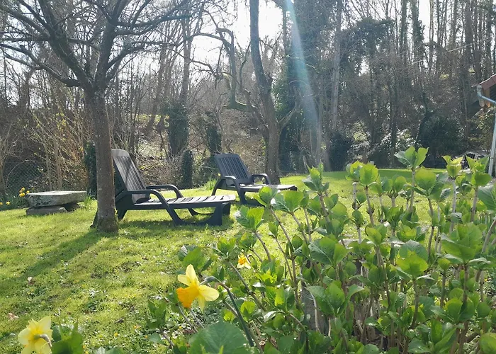 Maison Charmante A Avec Grand Jardin Holiday home *